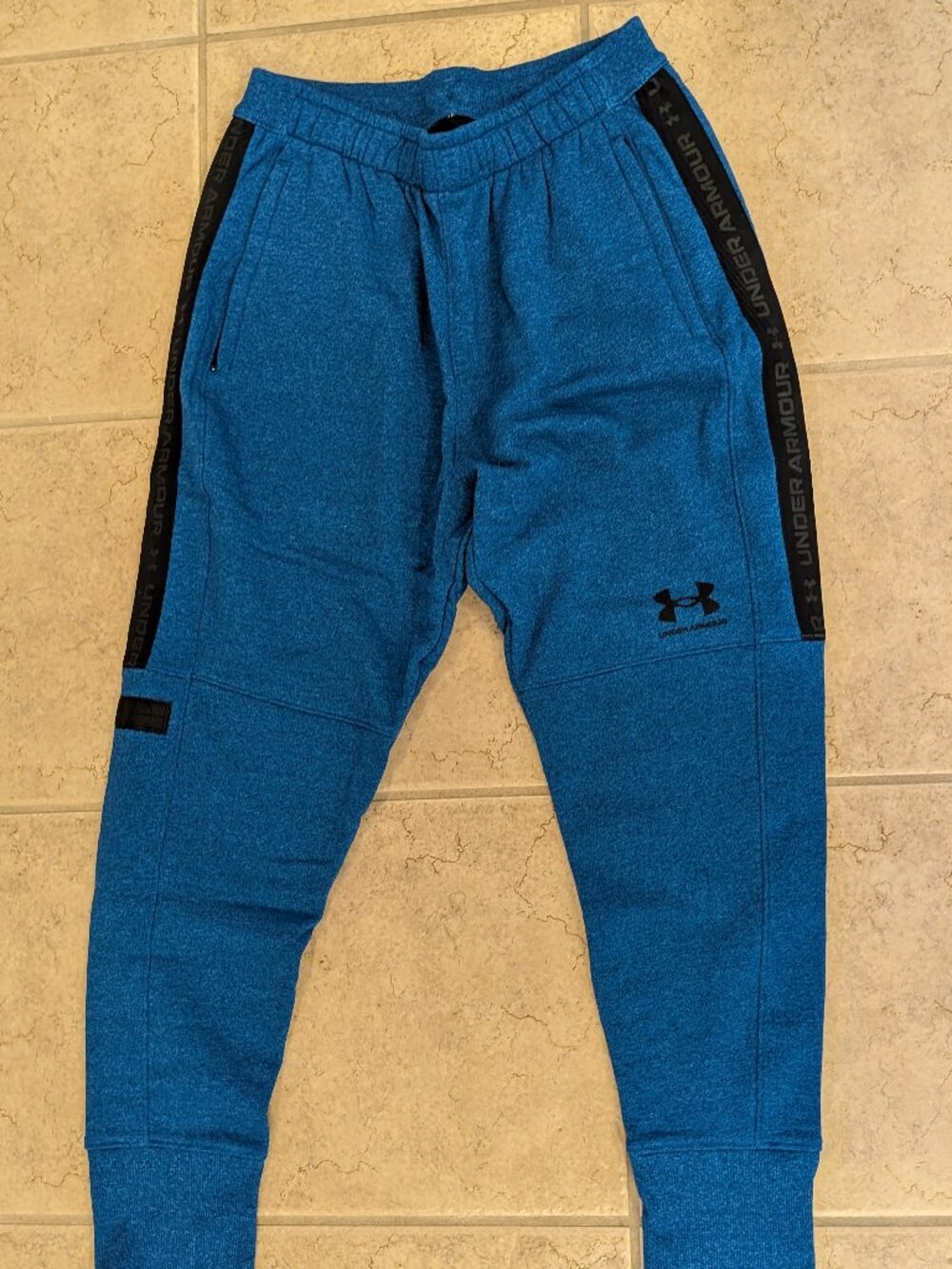 Under Armour ColdGear Fitted Joggers, Men's Size M, in Blue, NWT
